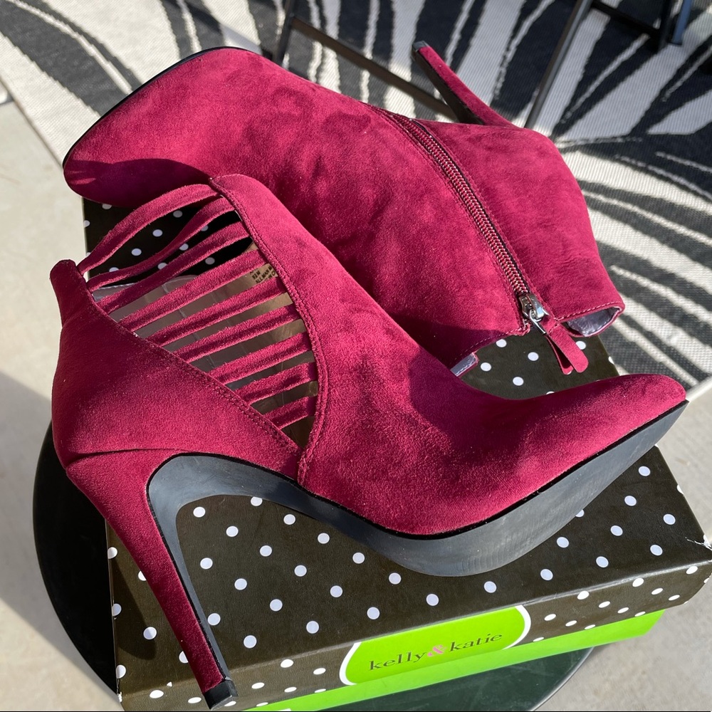 Stiletto Bootie - WINE Red Bootie women’s Size 9.5